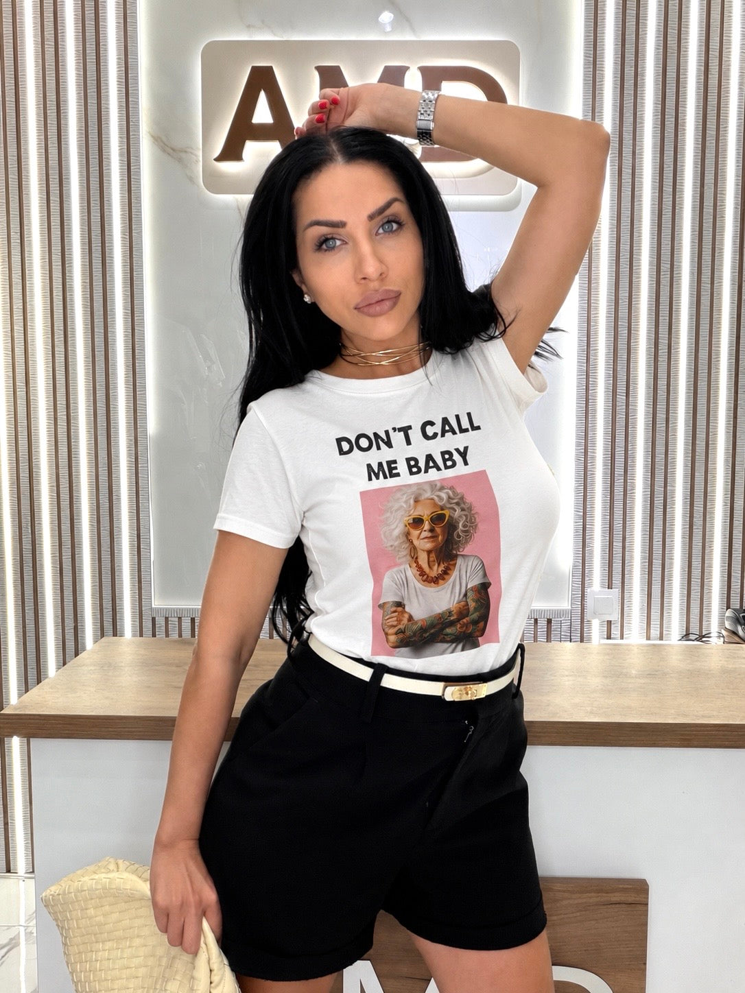 Тениска "CALL ME "