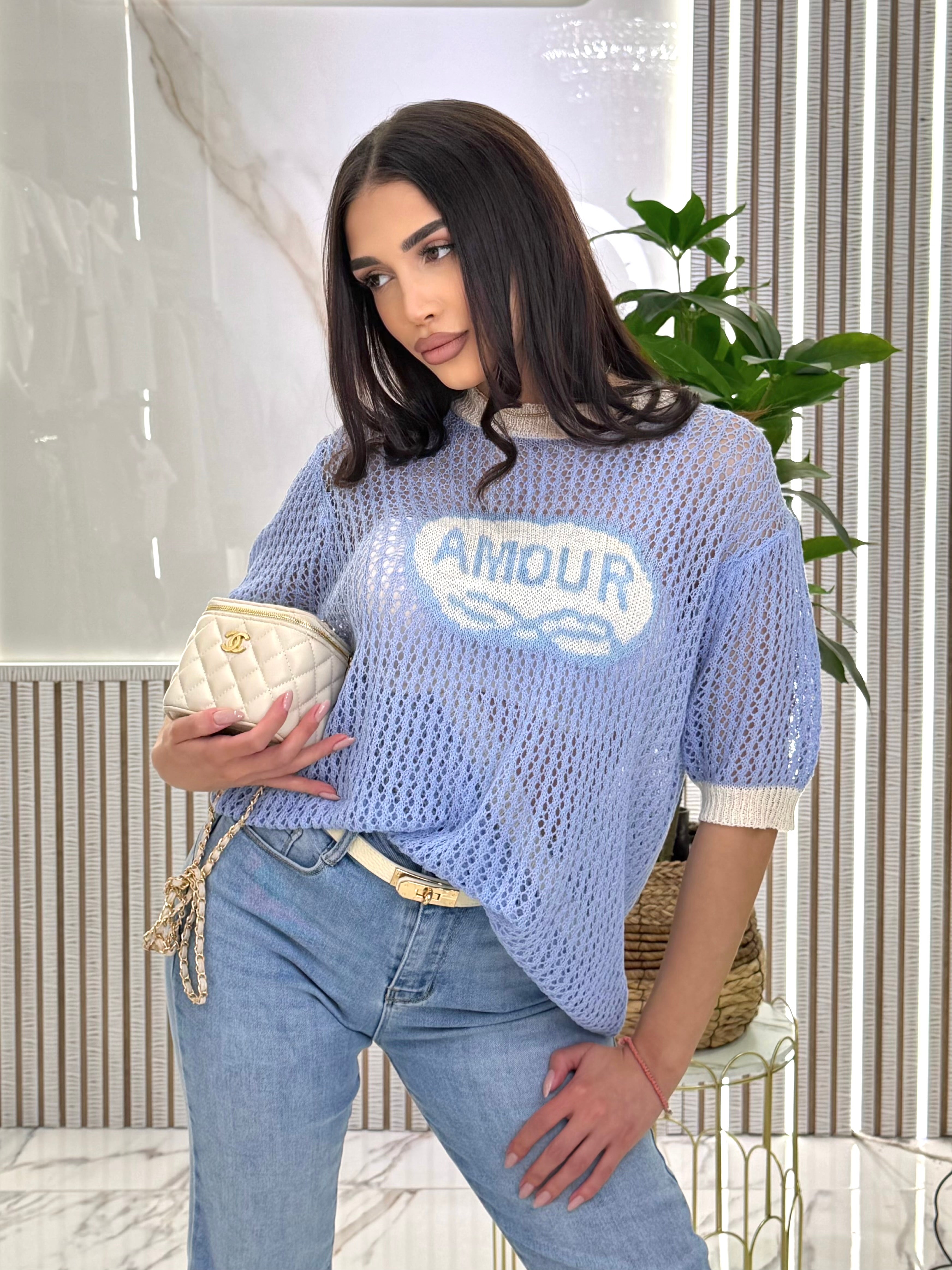 Блузата "Amour Blue "