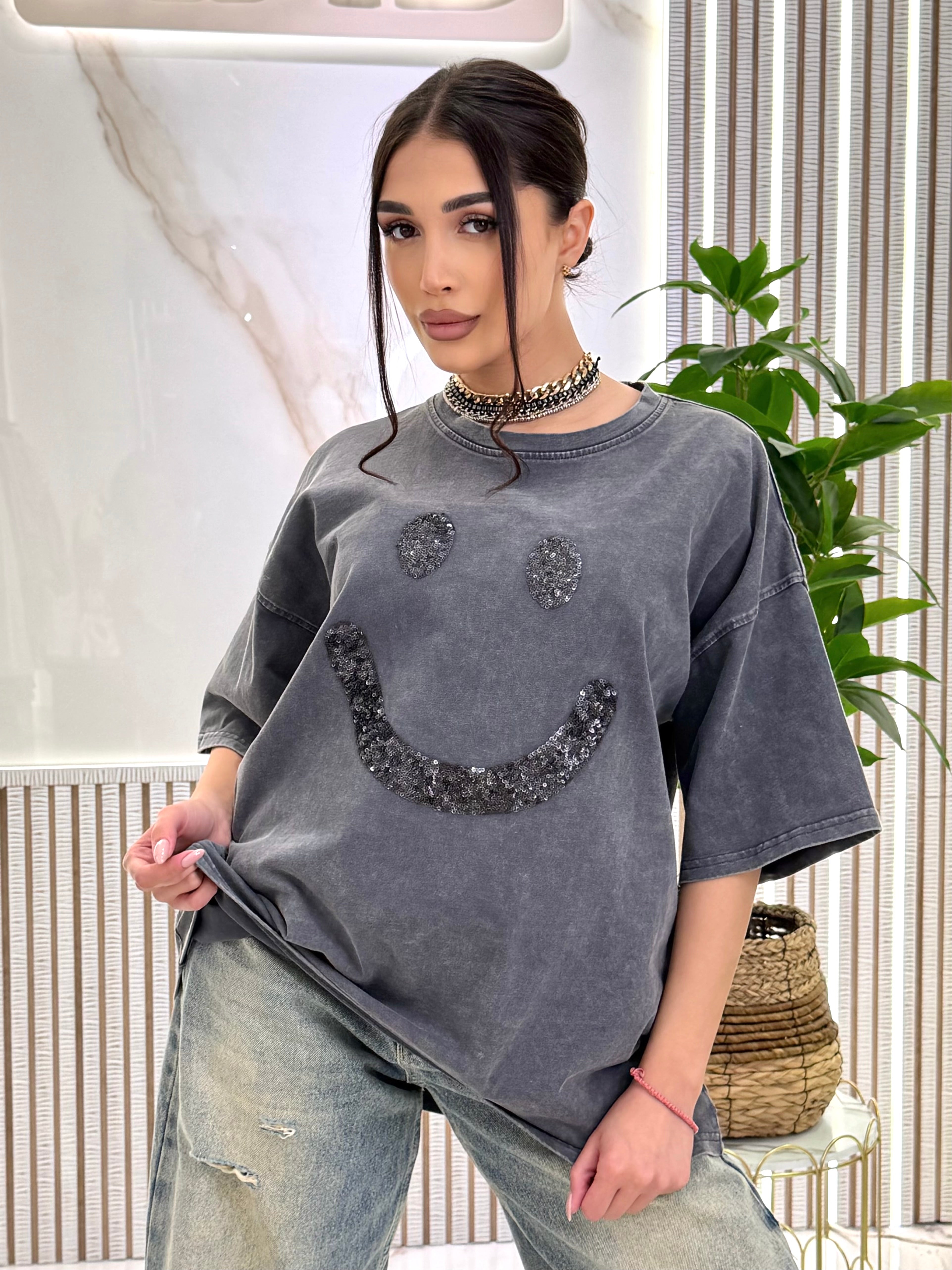 Тениска "Smile Stone Gray"