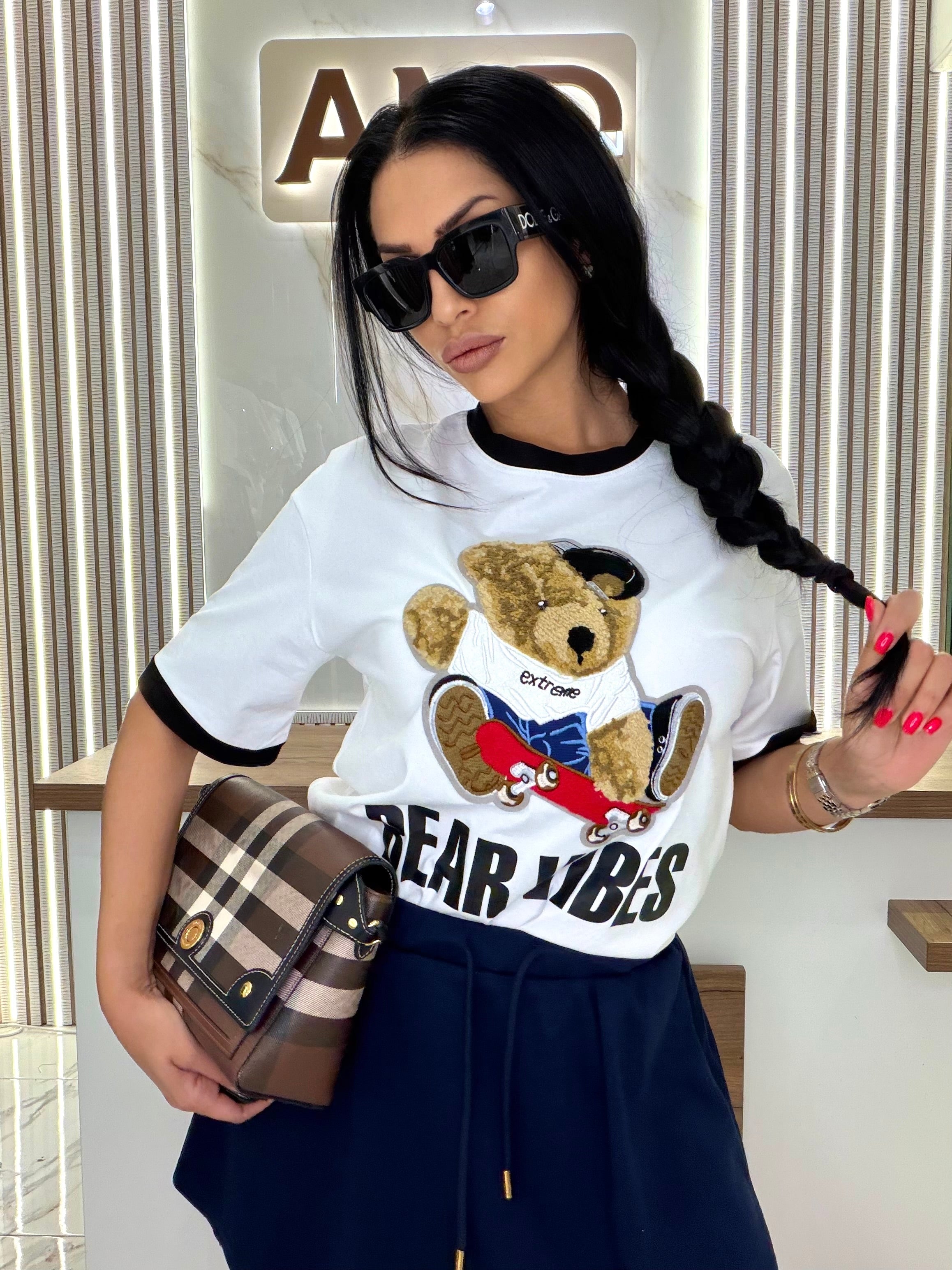 Тениска " Bear Chic Skater "