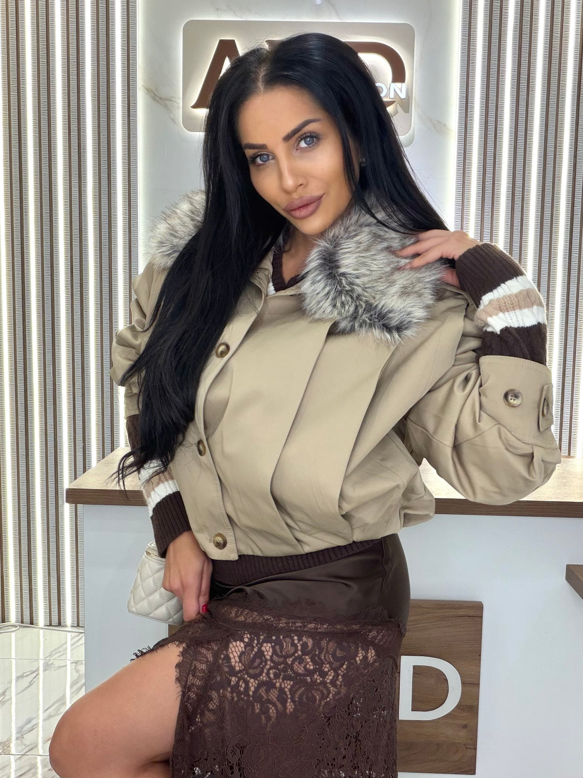 Яке с пух "BEIGE FUR"