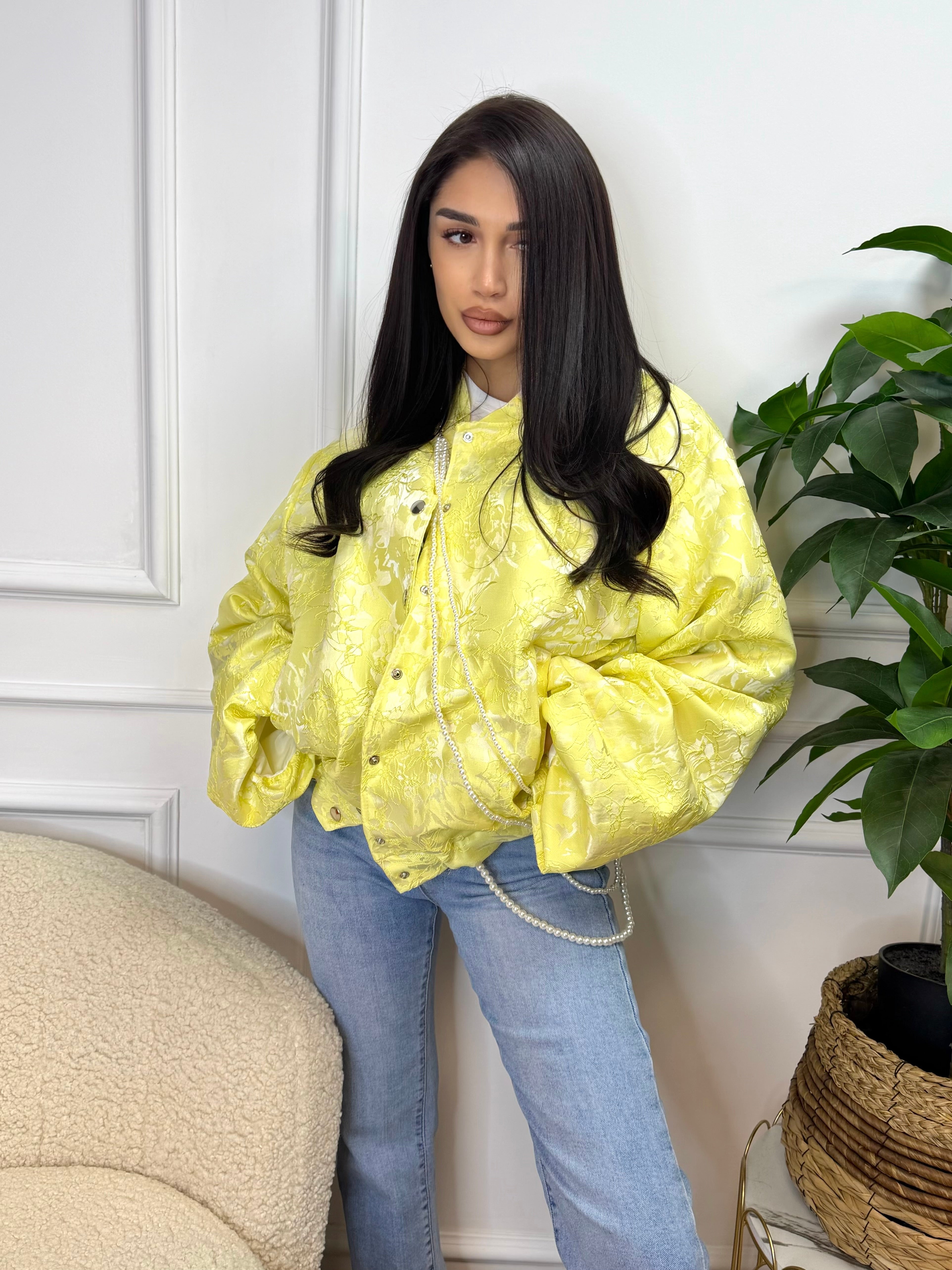 Пролетно яке "Delicate yellow lace "