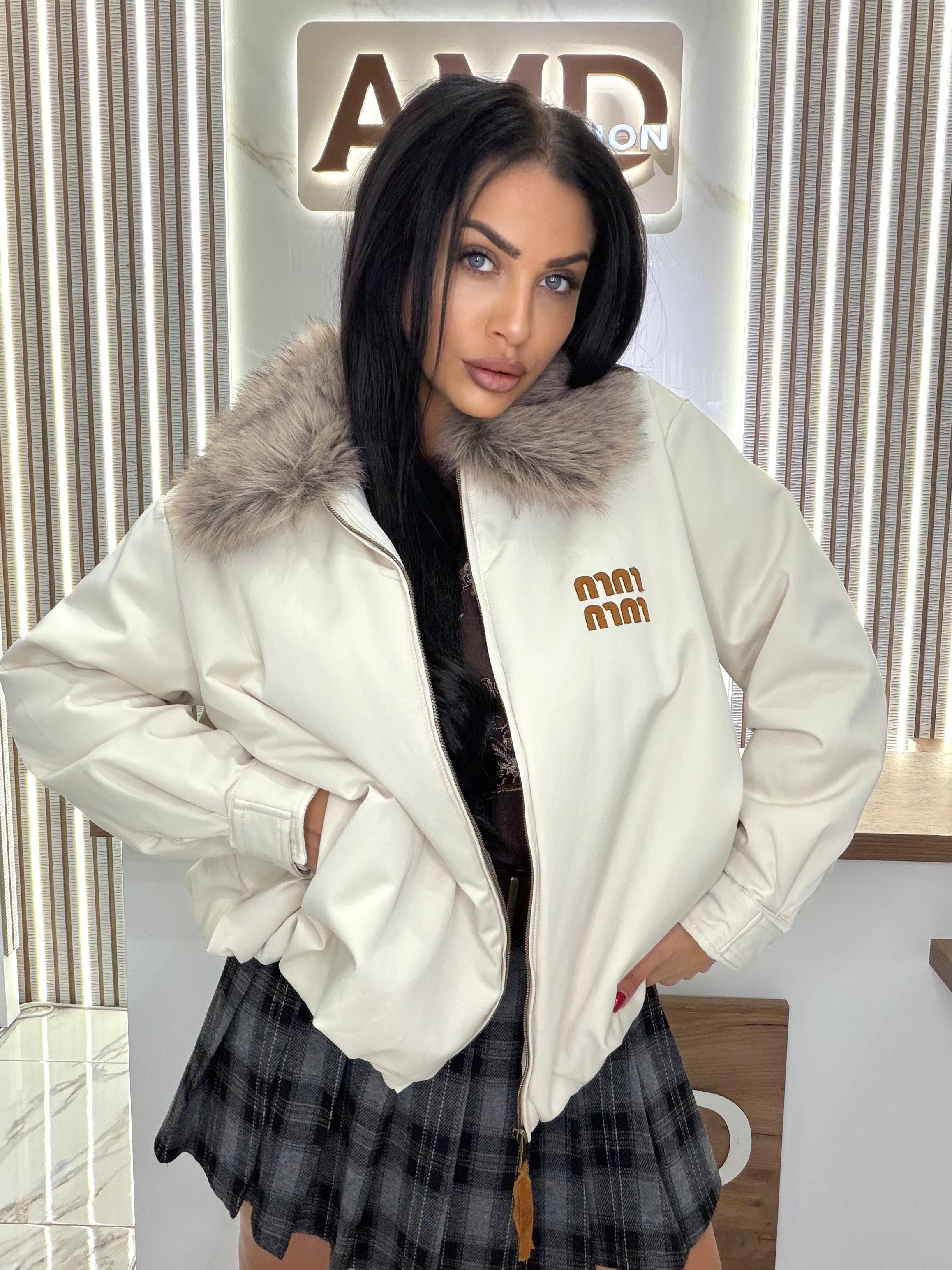 Яке "JACKET MIU WHITE"