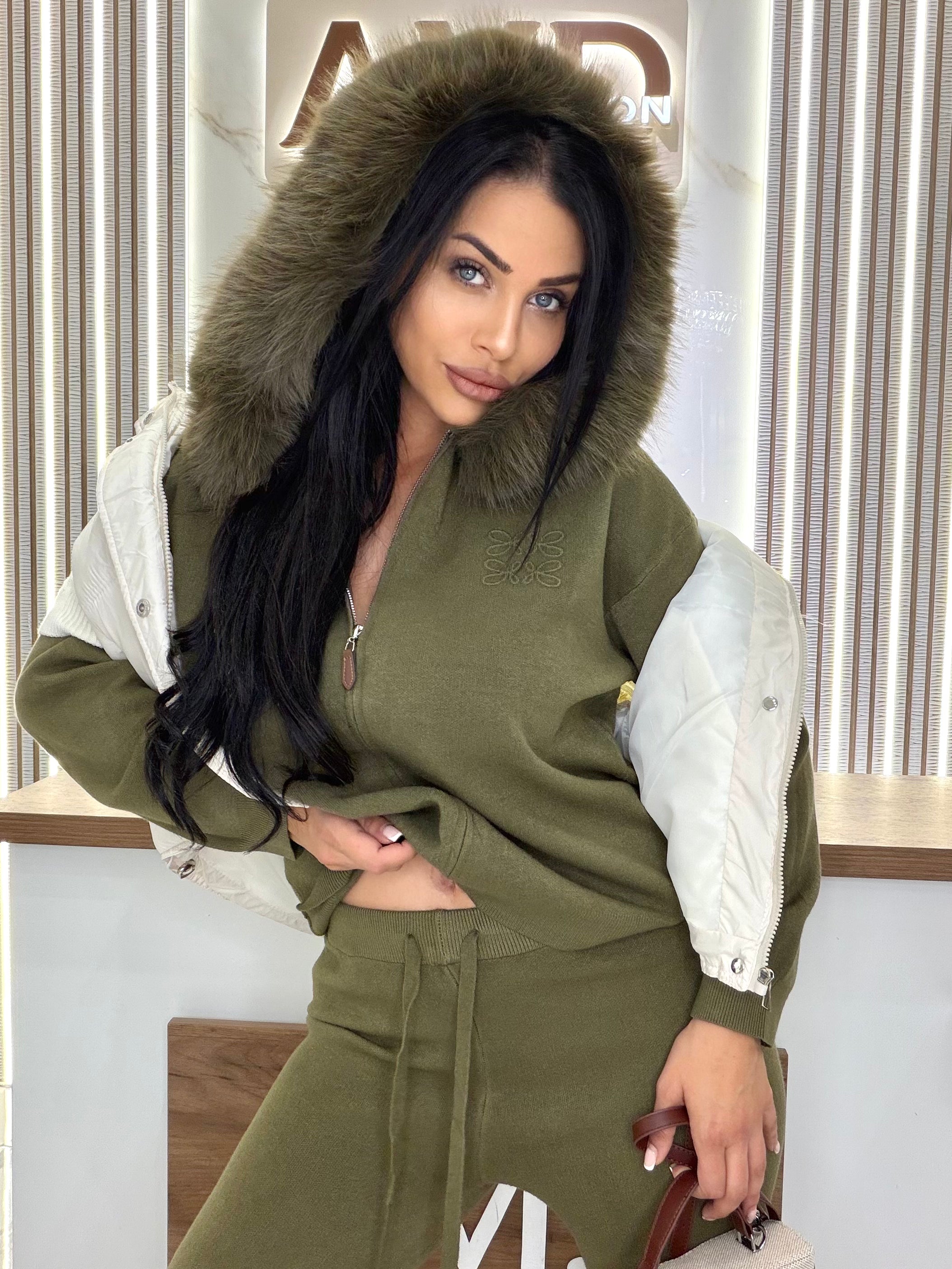 Комплект "LOWE FLUFFY GREEN"
