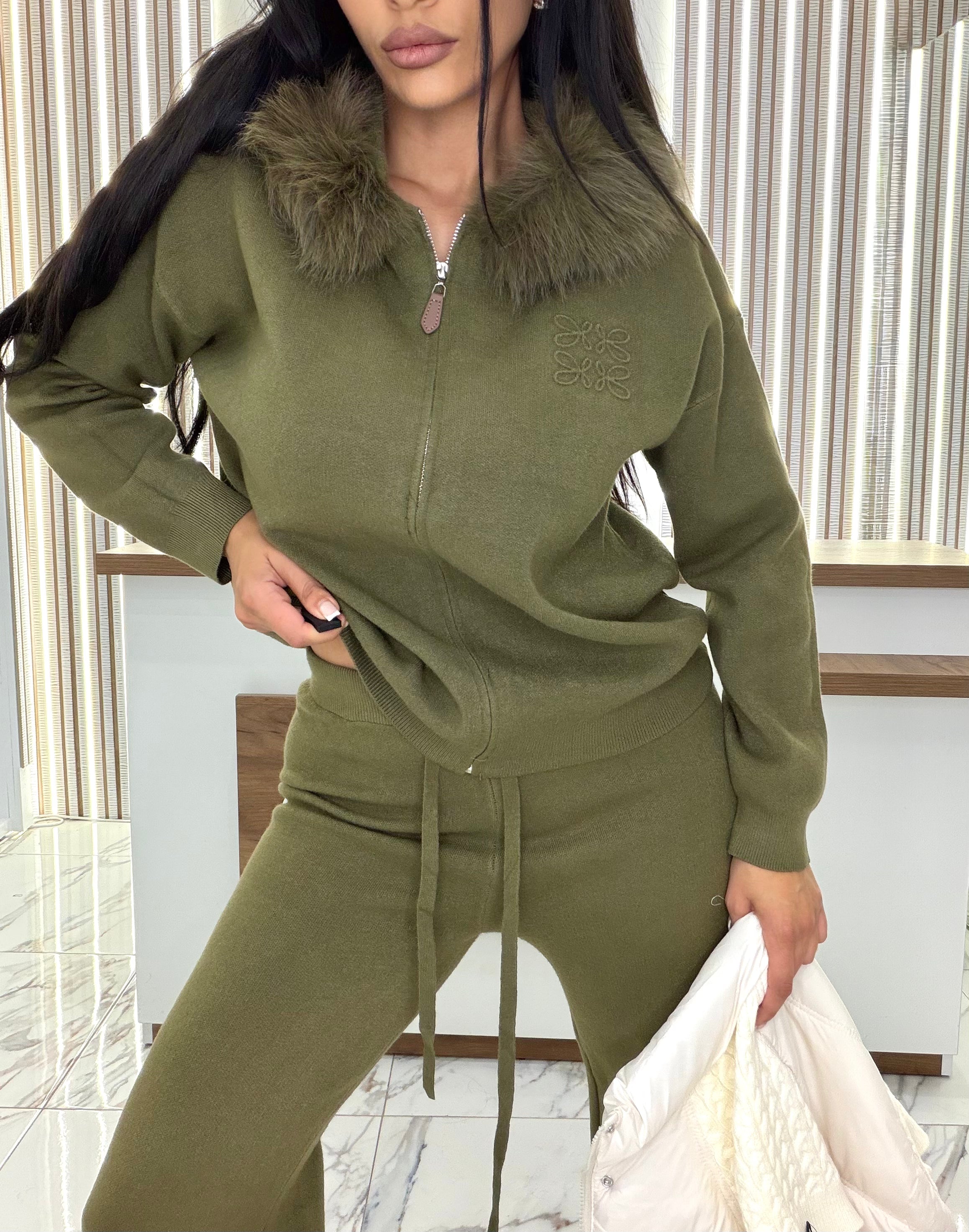 Комплект "LOWE FLUFFY GREEN"