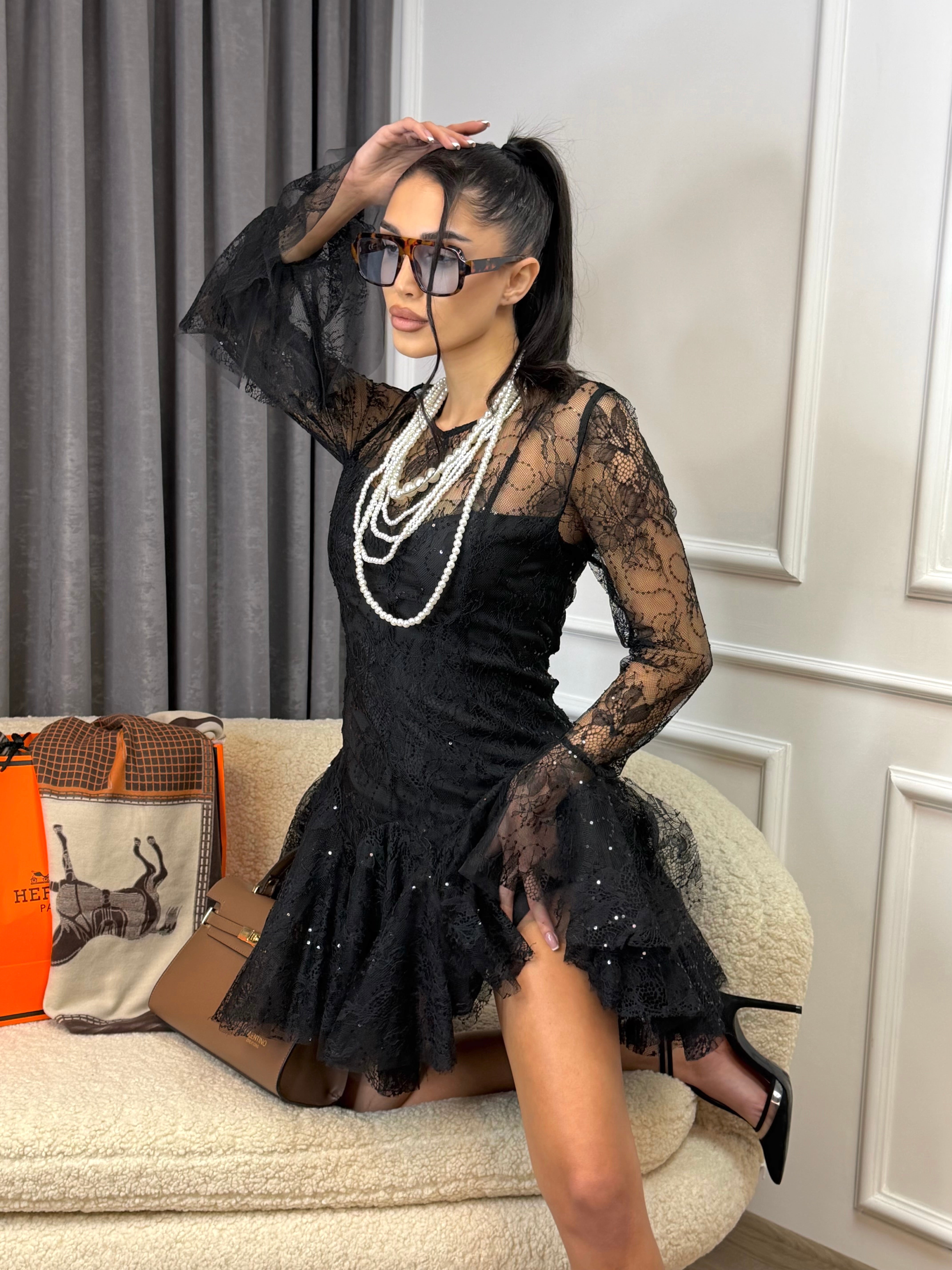 Рокля "Black Lace Sparkle"