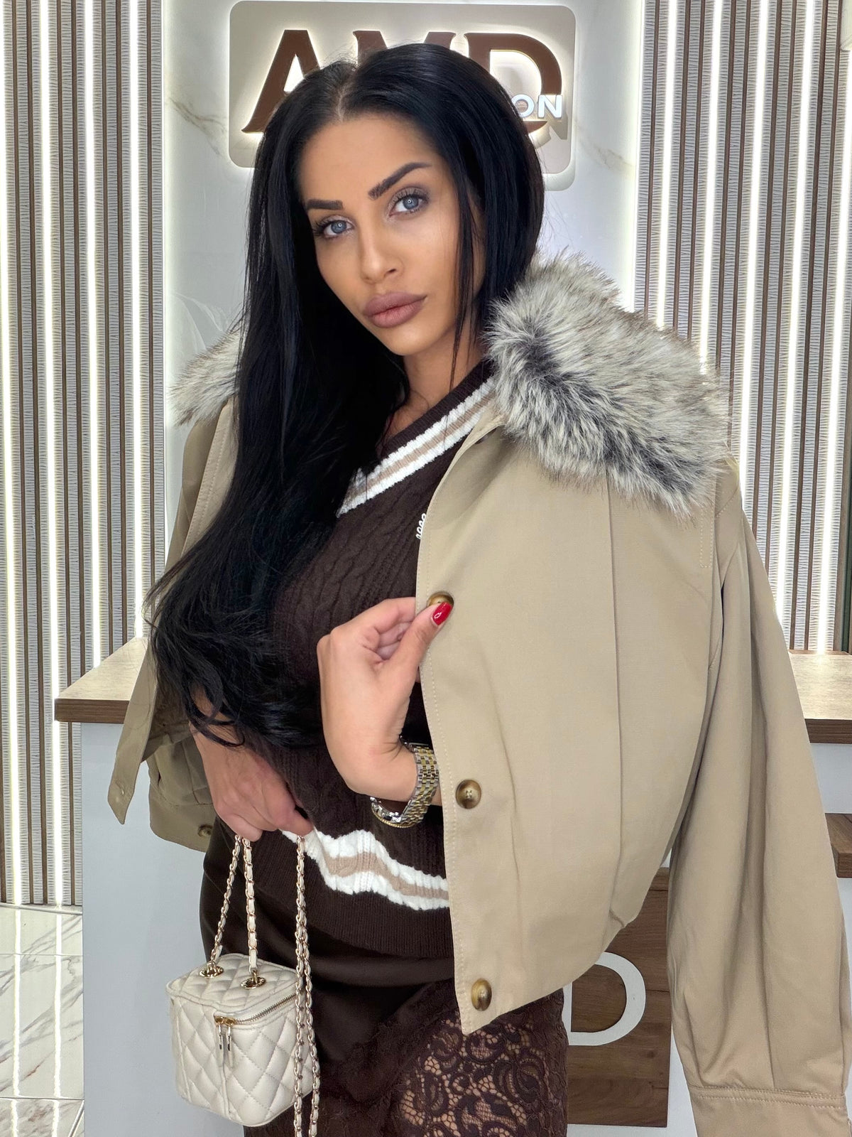 Яке с пух "BEIGE FUR"