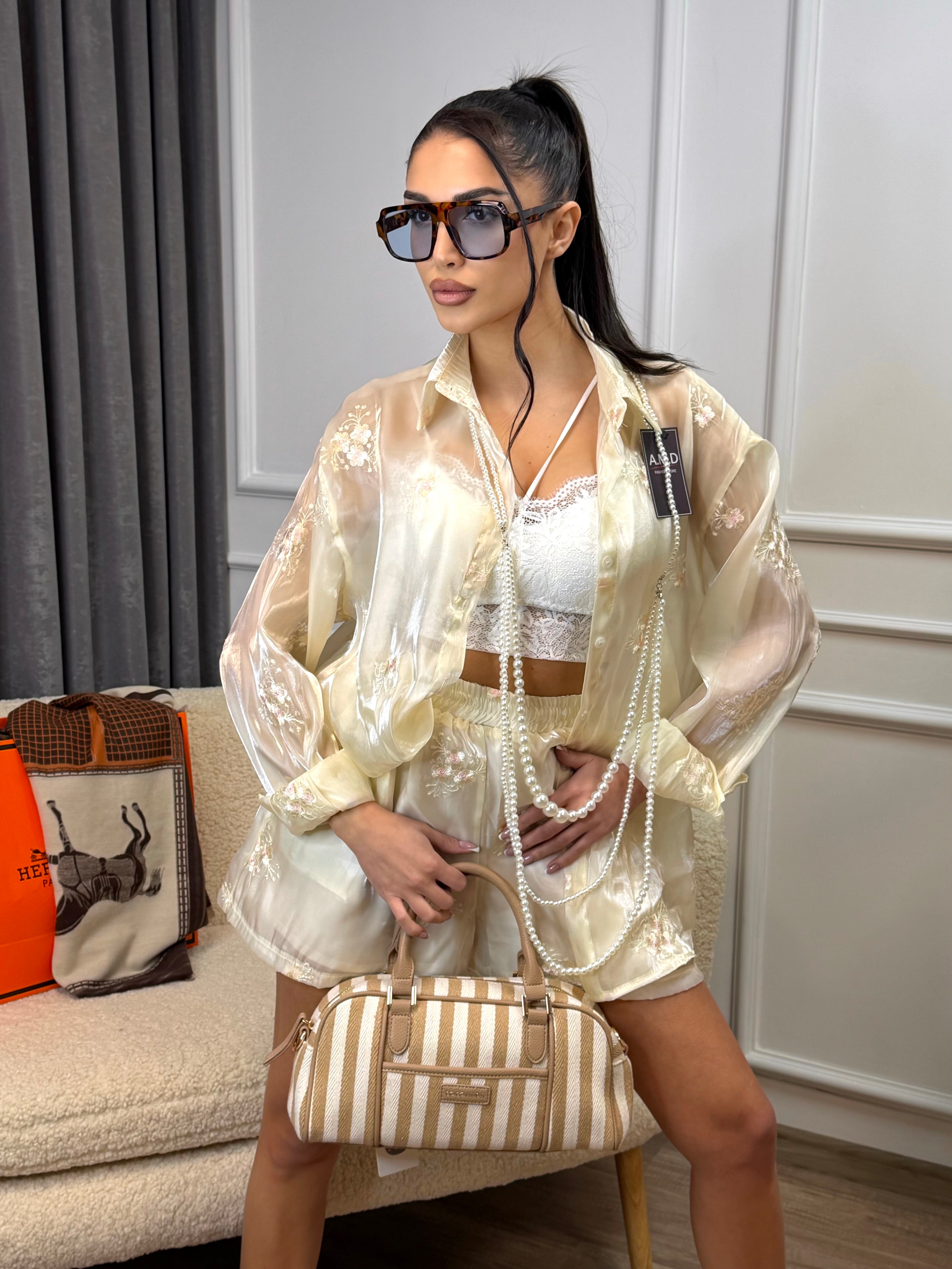 Комплект “Elegant Embroidered Shirt & Shorts Set”