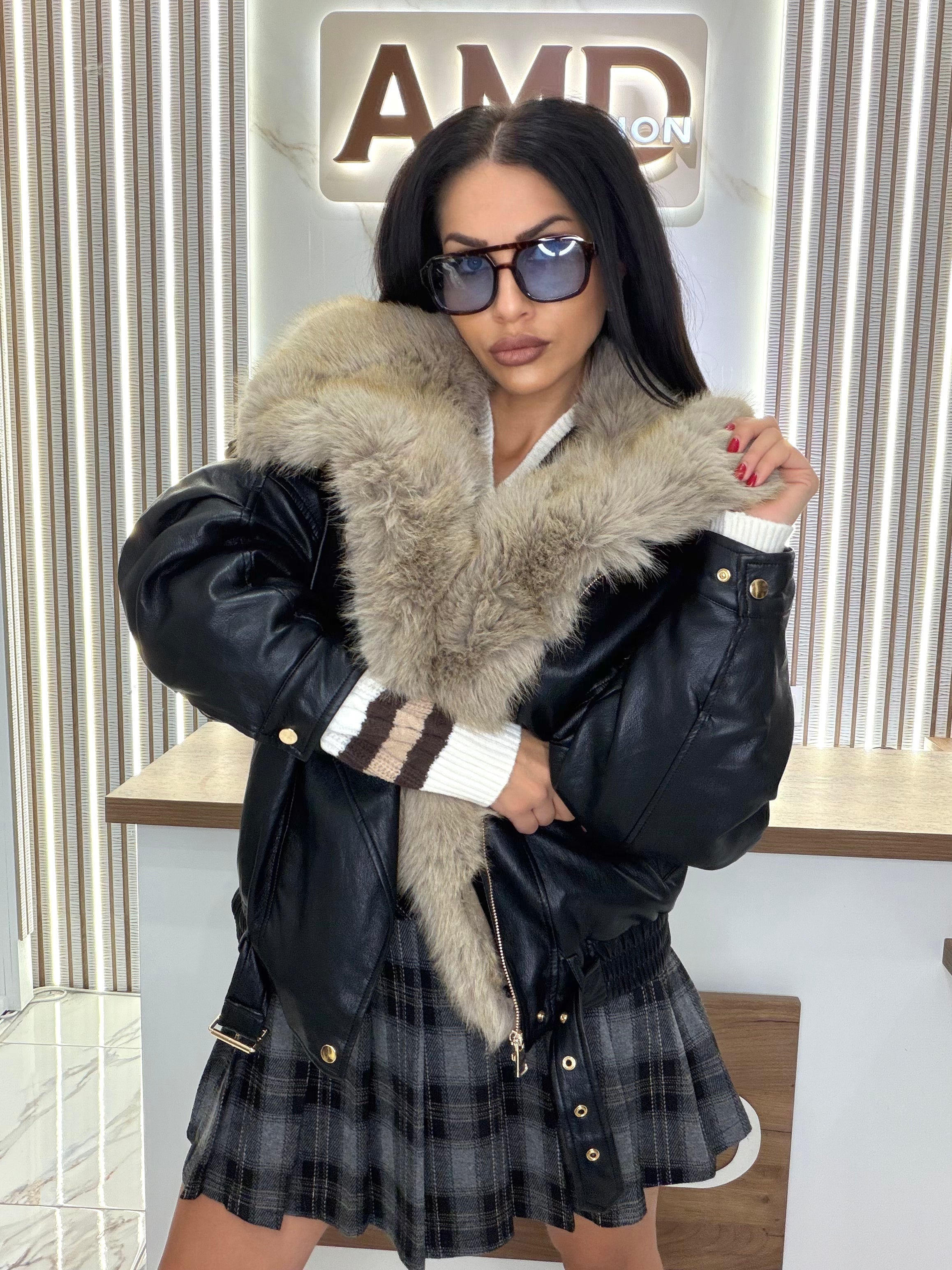 Яке "JACKET BLACK ICONIC"