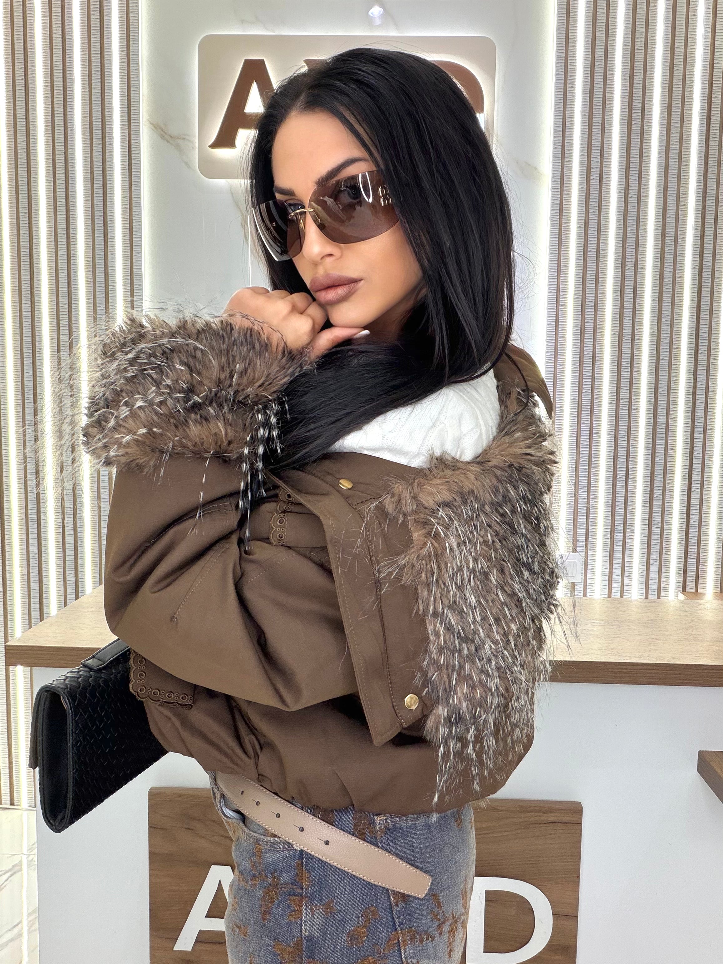 Яке "LUXURY STYLE BROWN"