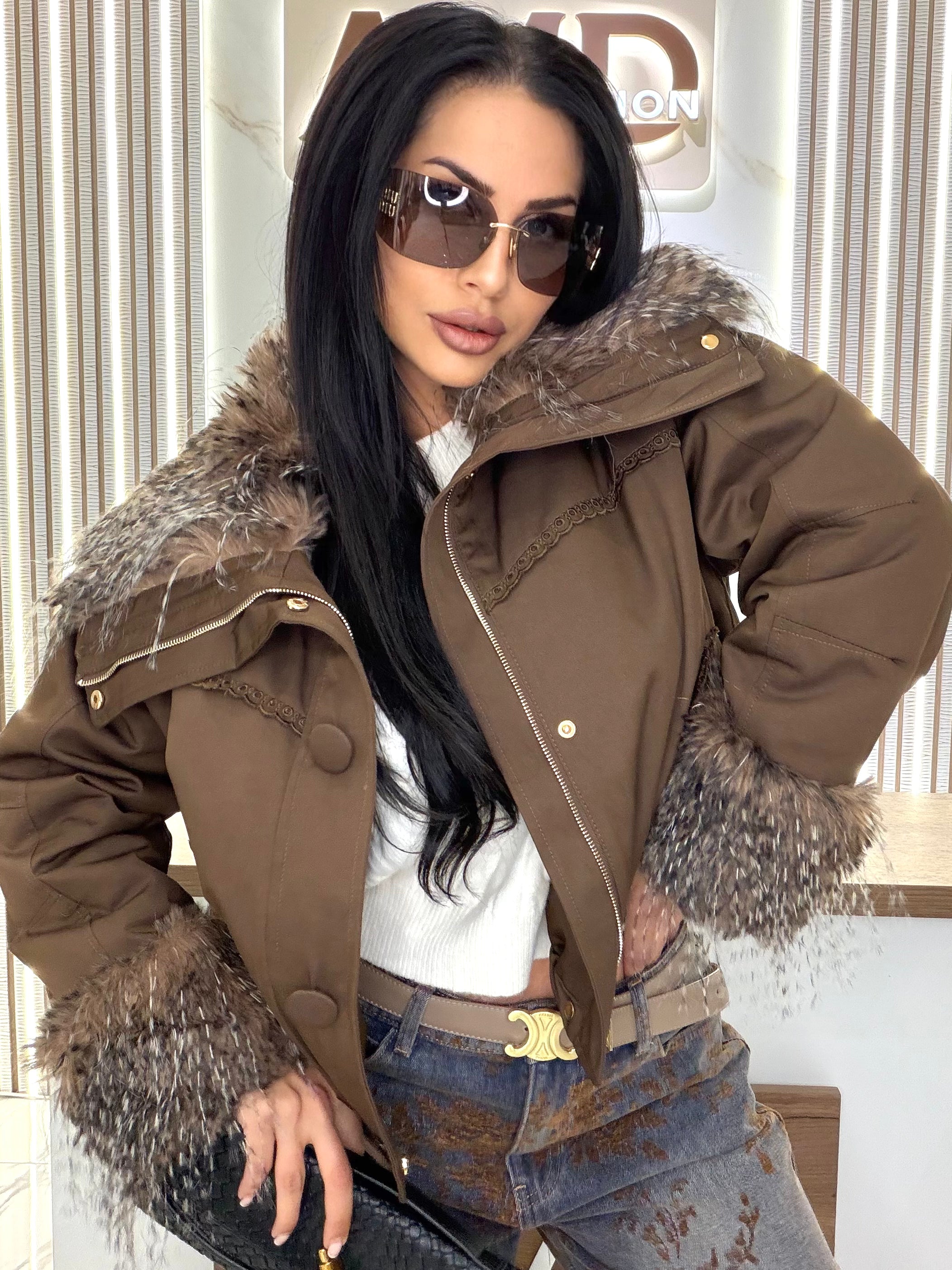 Яке "LUXURY STYLE BROWN"